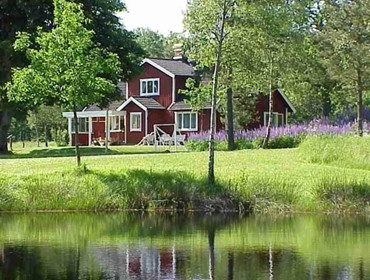 Eskorter i trä sjö ne